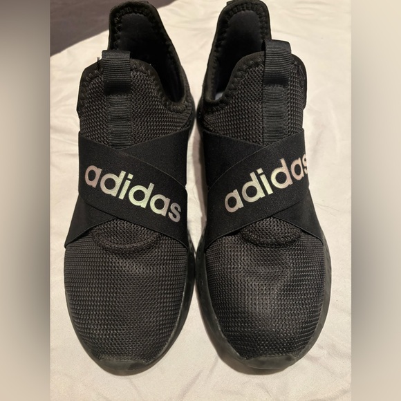 Adidas women’s shoes - Picture 2 of 4